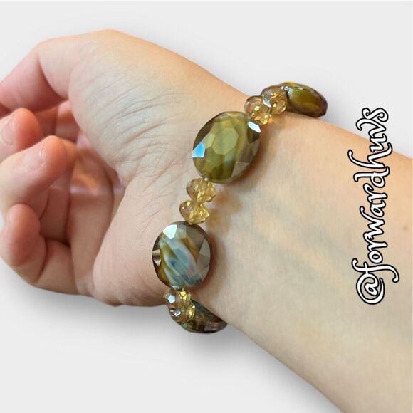 Beautiful Faceted Glass Bead Stretch Bracelet with Handmade Beads - Picture 5 of 8